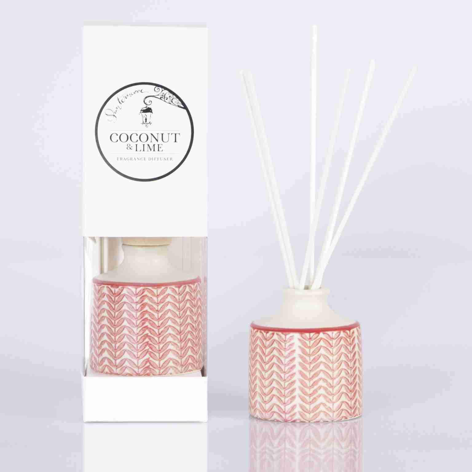 Lush 4 oz Diffuser Coconut & Lime Lantern Cove Home Fragrances Scented Soy Candles