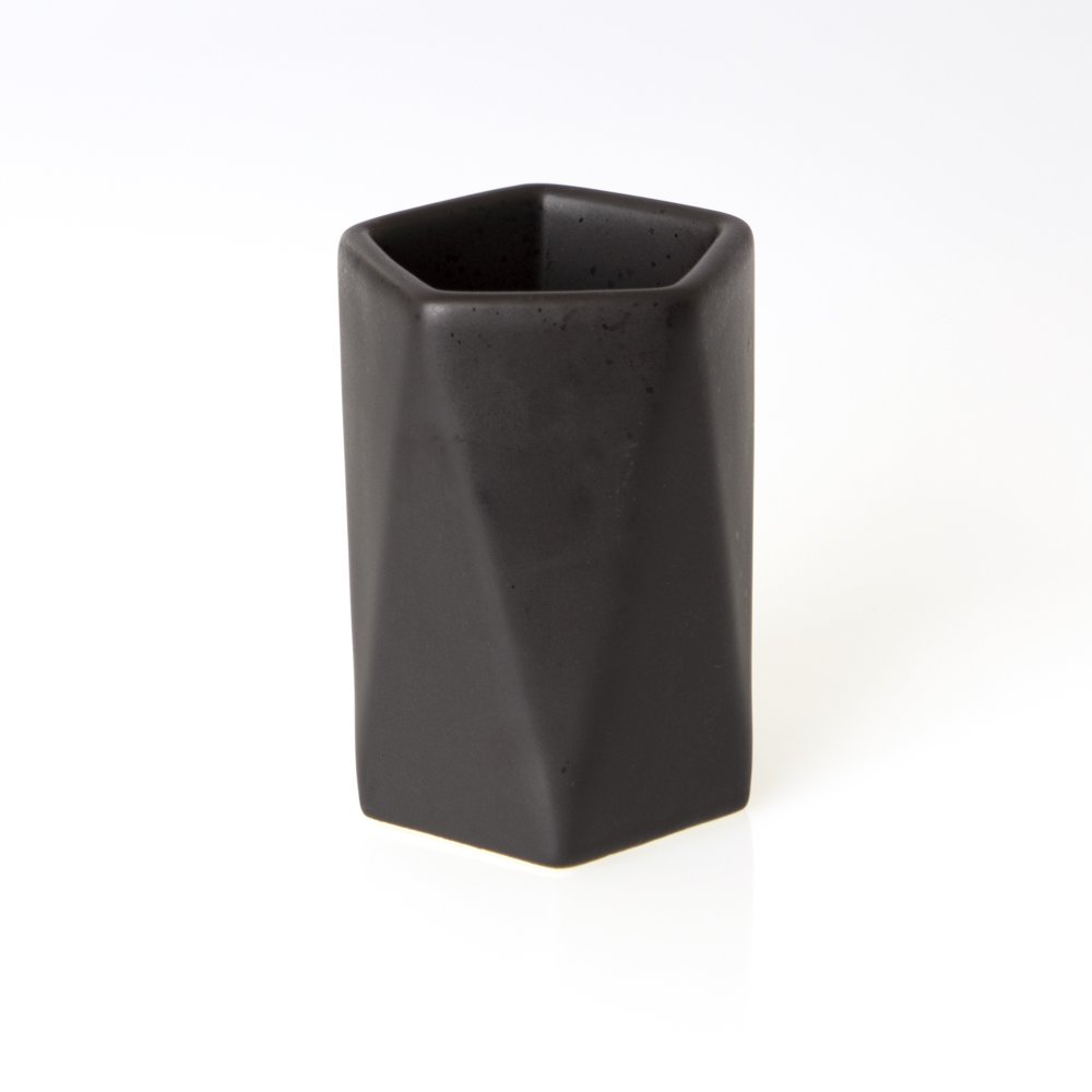 Monochrome large Black