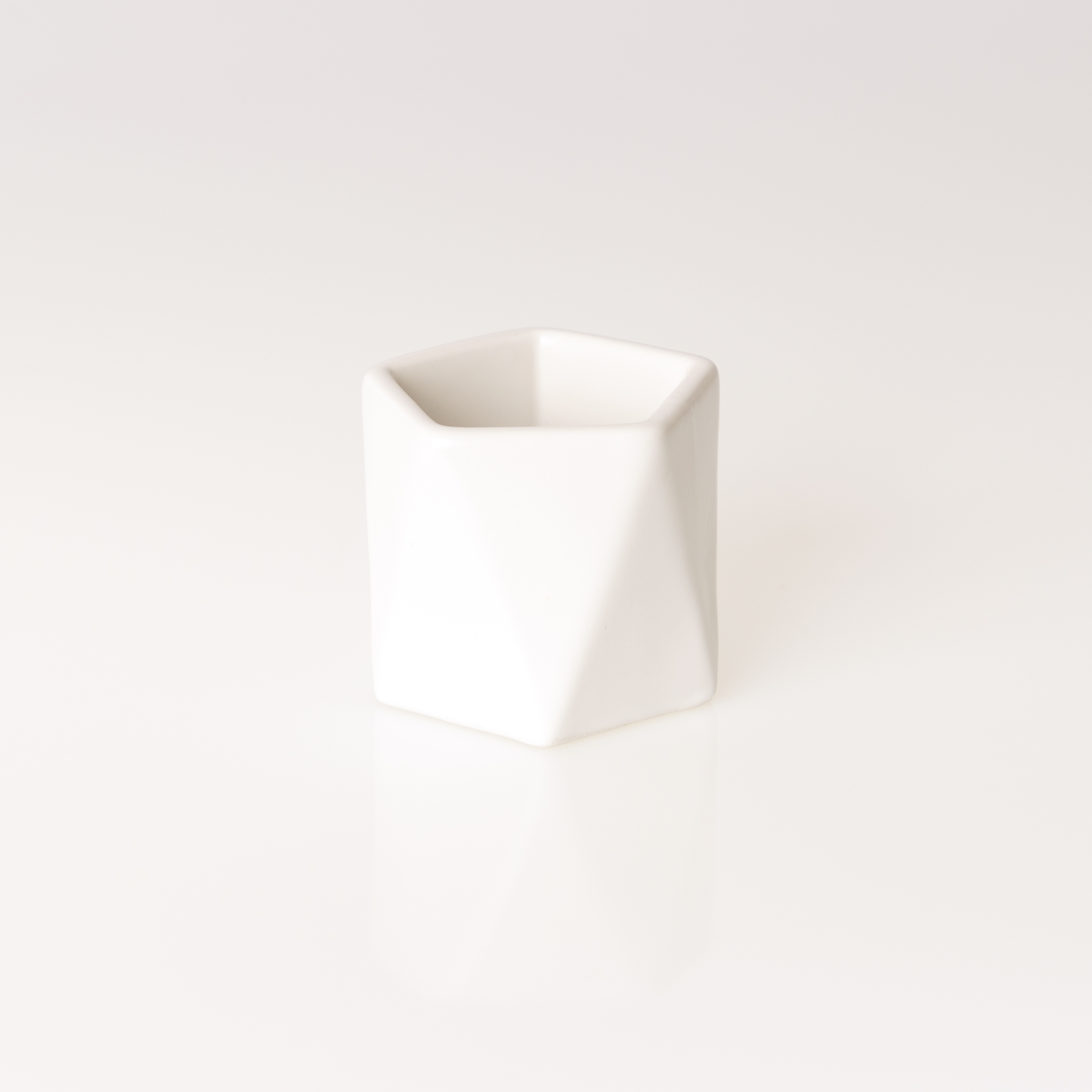 Monochrome small White